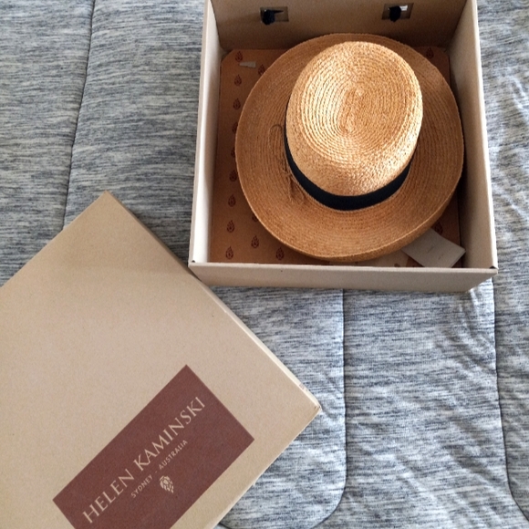 Helen Kaminski Accessories - Helen Kaminski- 12 Provence hat. 100% Raffia